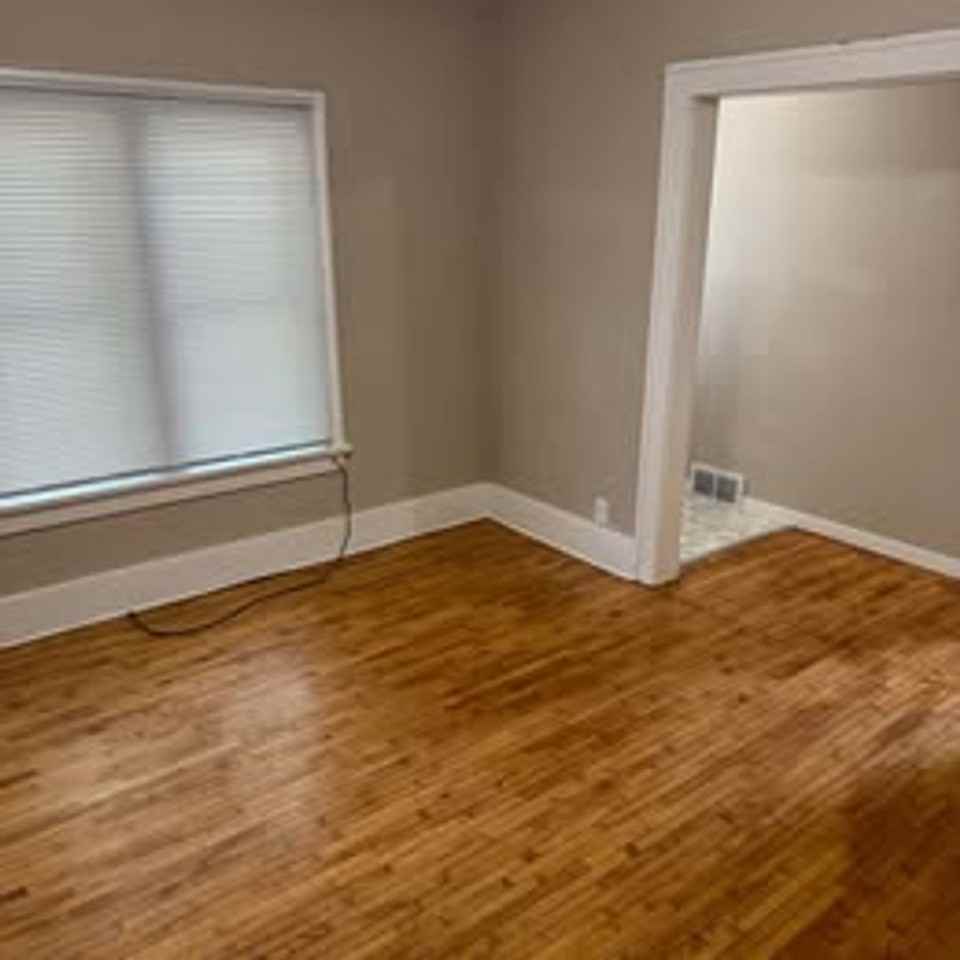 515 10th St Sw - Photo 5 of 14