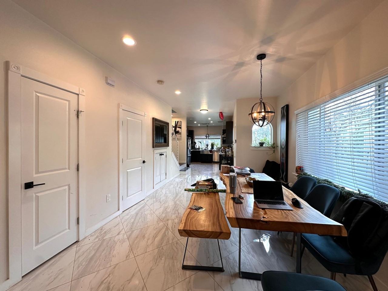 5004 Rowena Ave - Photo 7 of 24