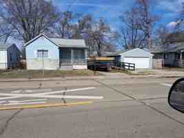 featured image of 2005 E Laurel St