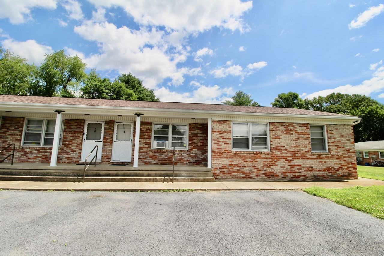 103 Price Dr - Photo 3 of 10