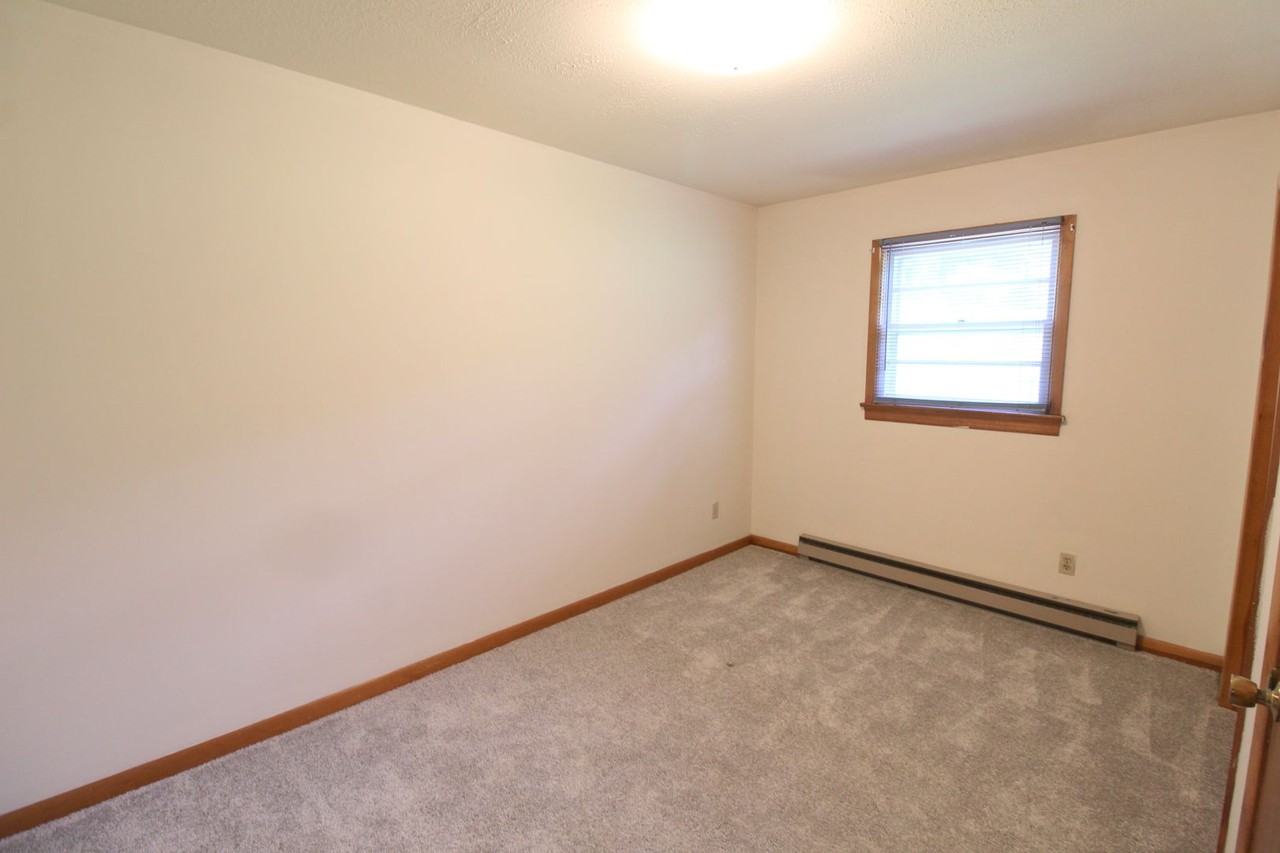 103 Price Dr - Photo 7 of 10