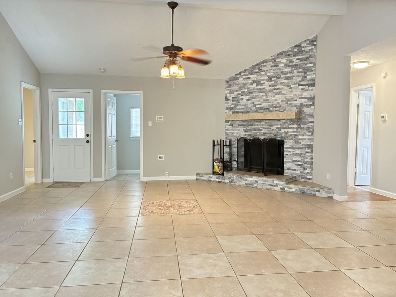 4211 Autumn Meadow Dr - Photo 7 of 21