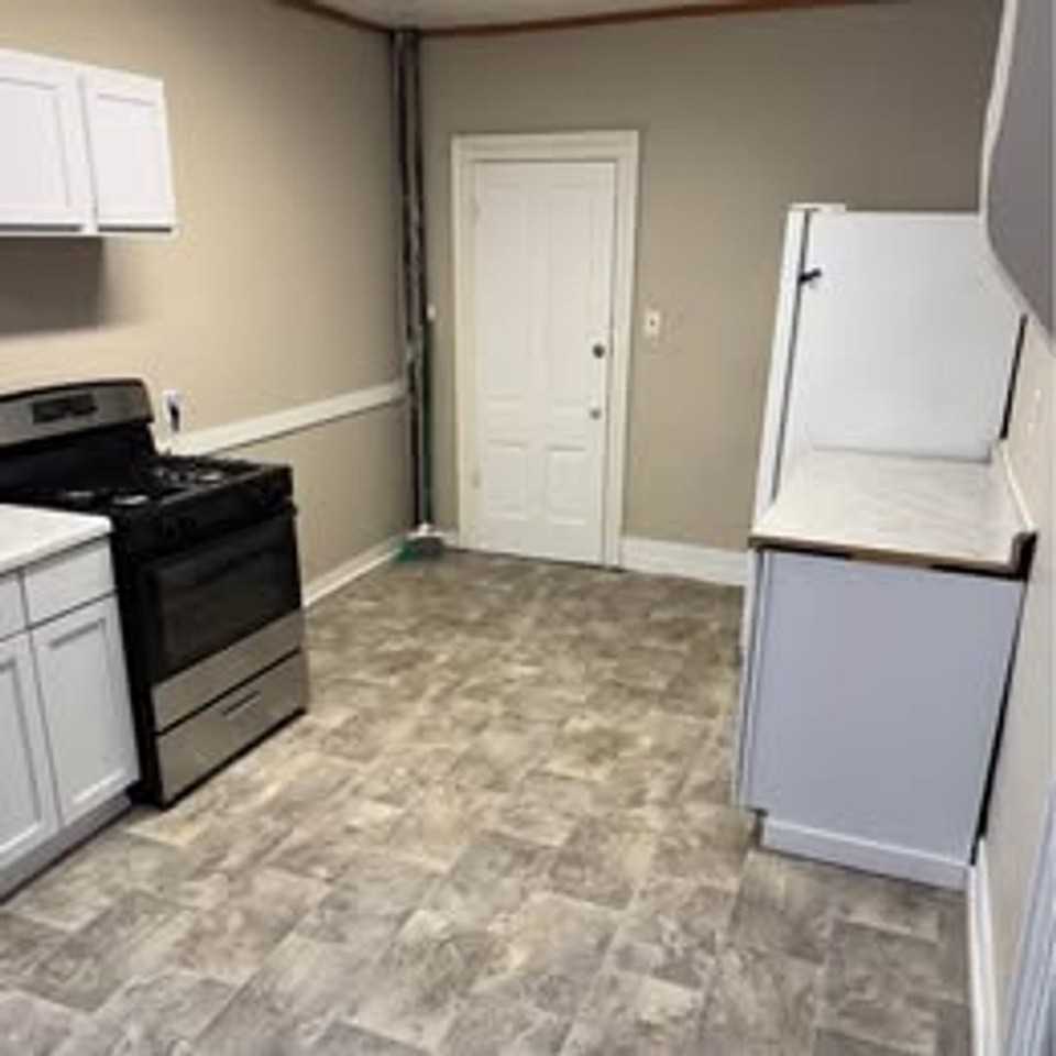 535 7th St Nw - Photo 5 of 8