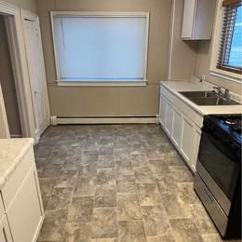 535 7th St Nw - Photo 6 of 8