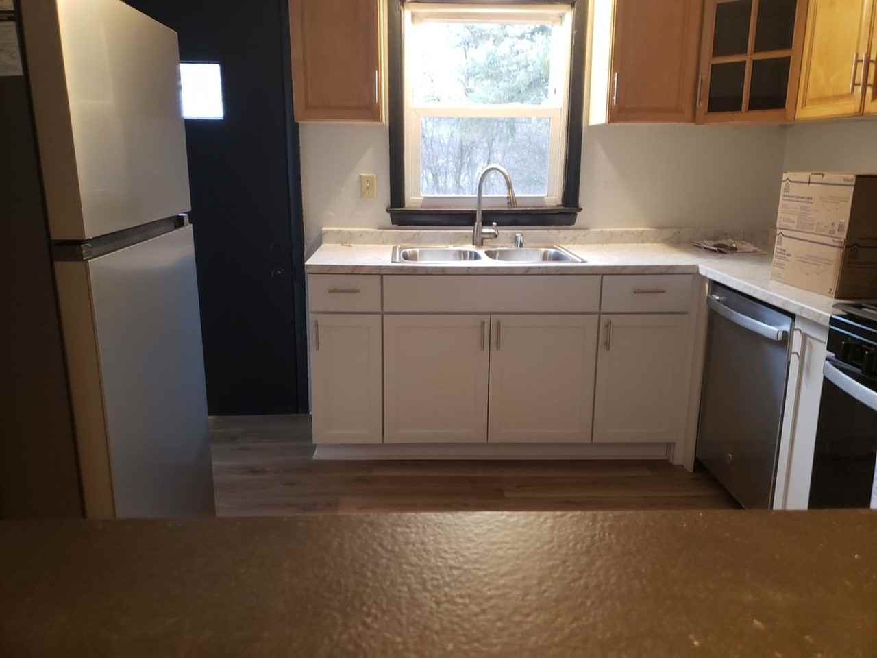 2237 W Rohr Ave - Photo 3 of 8