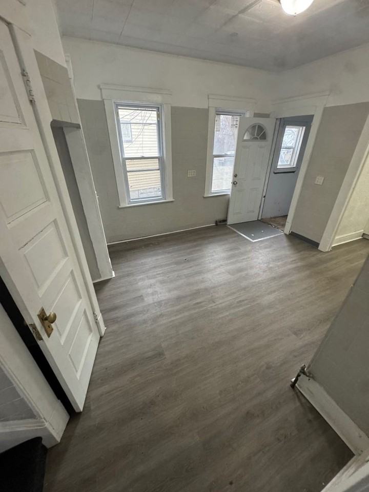 578 E 107th St - Photo 3 of 18