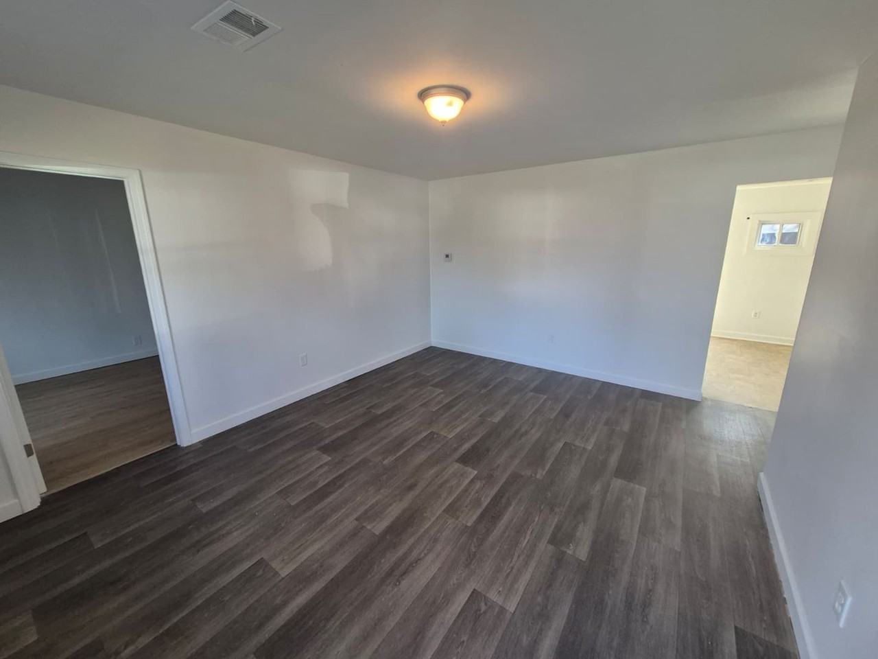 212 Saint Jude Cir - Photo 2 of 19