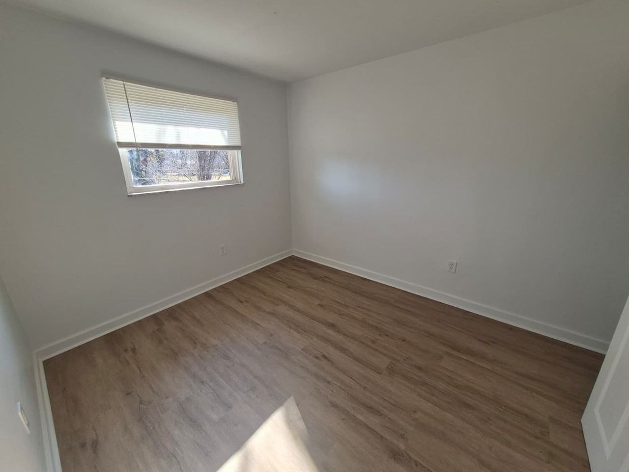 212 Saint Jude Cir - Photo 6 of 19