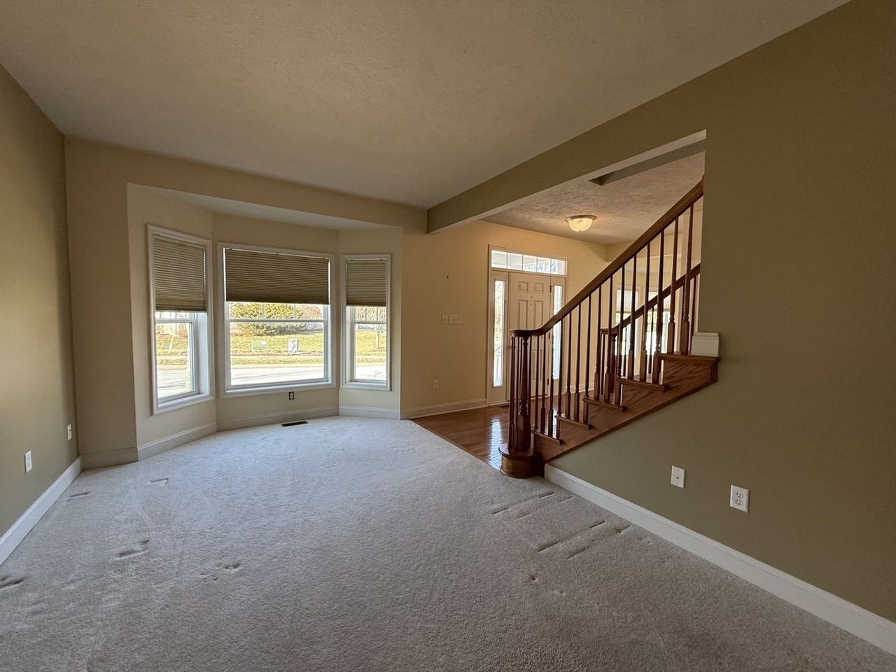 1771 Woodledge Dr - Photo 7 of 37