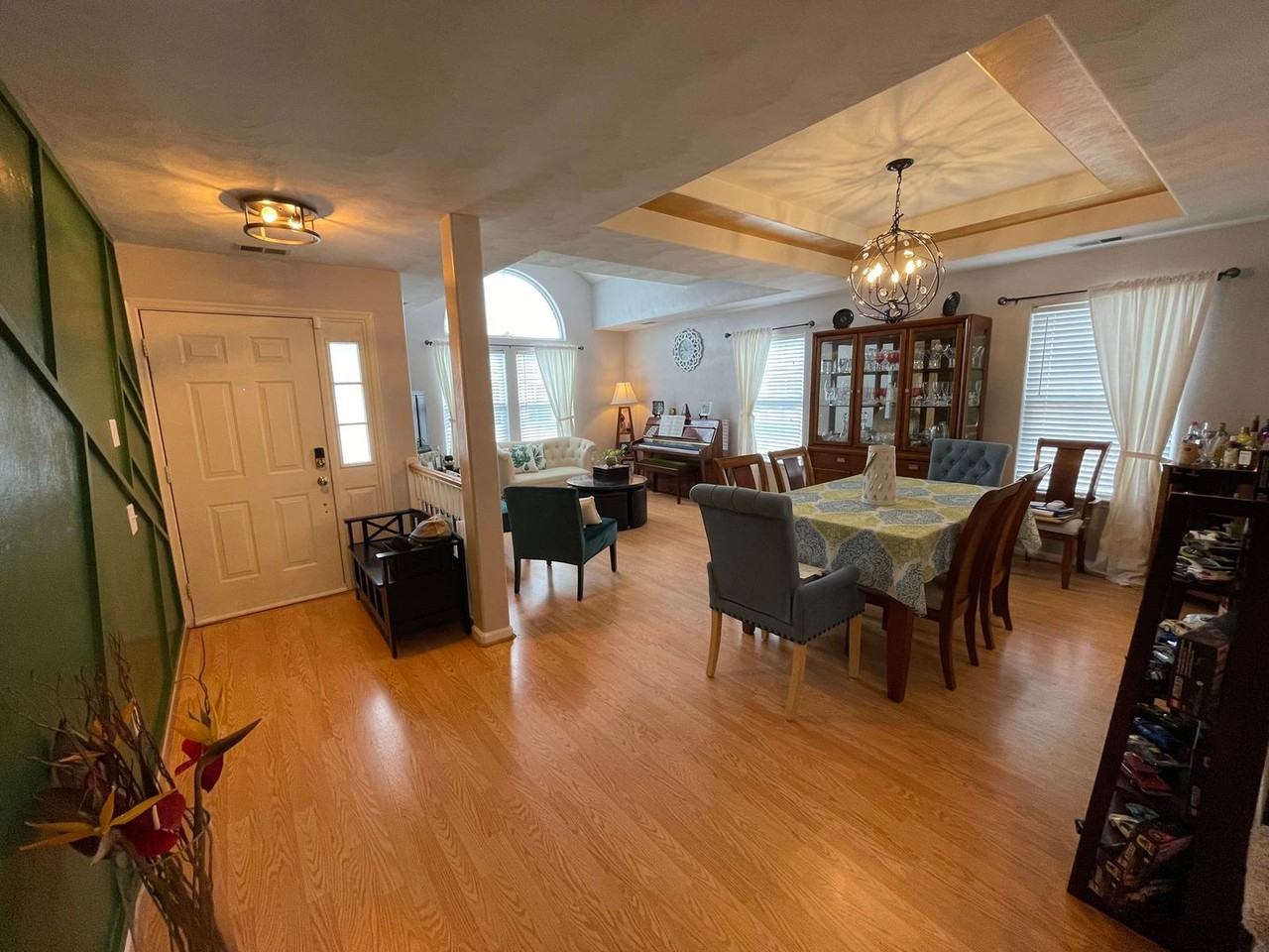 5424 Port Royal Dr - Photo 2 of 38