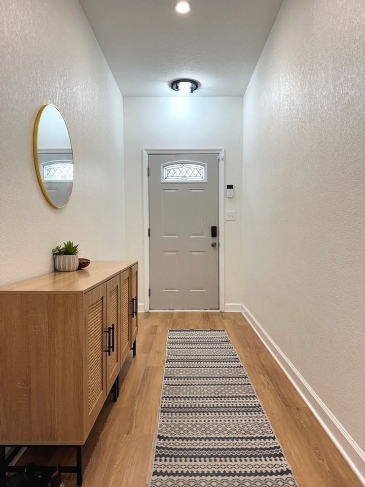 126 Riverview Ave - Photo 3 of 31