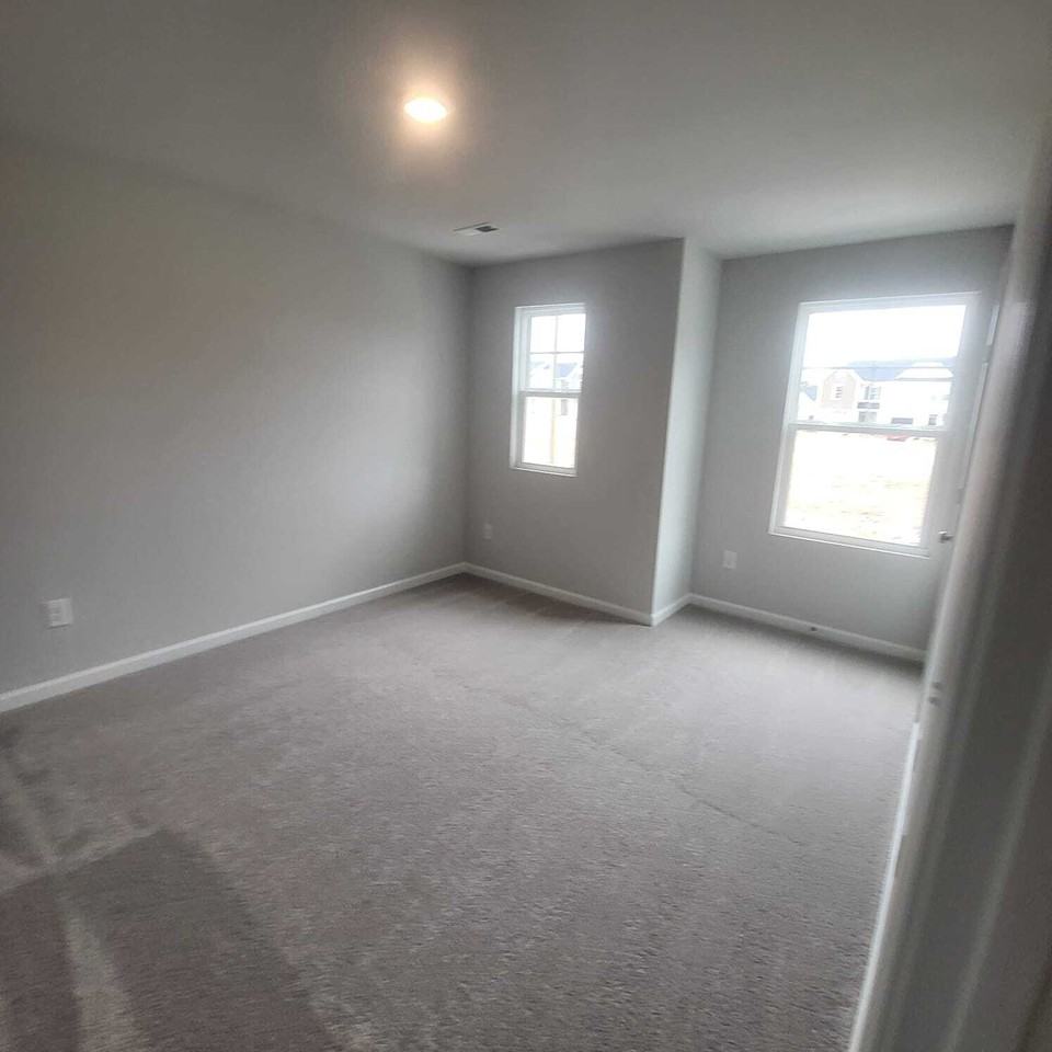 3121 Montlawn Pl #1 - Photo 4 of 24