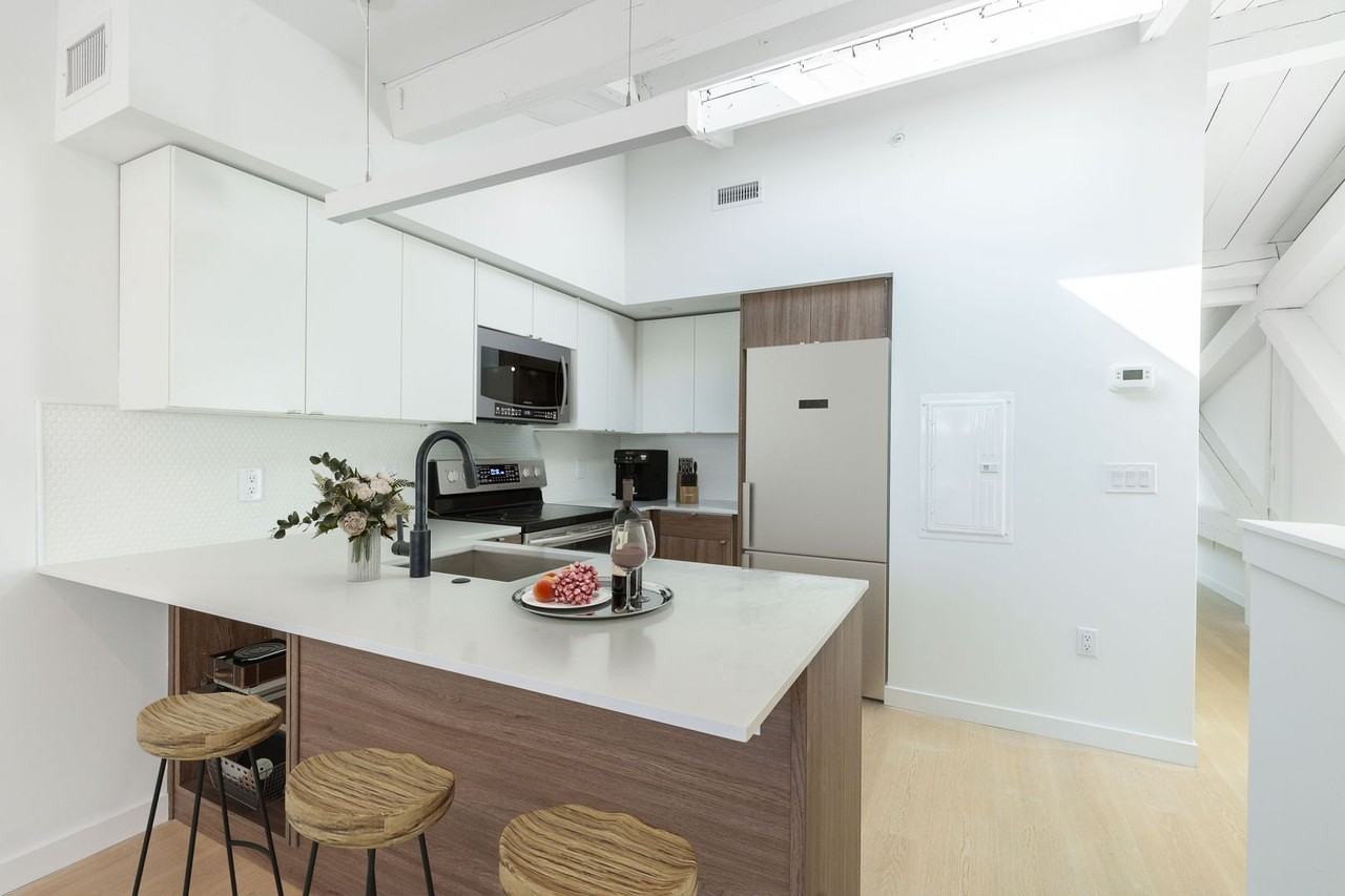 Bakerhaus - Photo 2 of 18