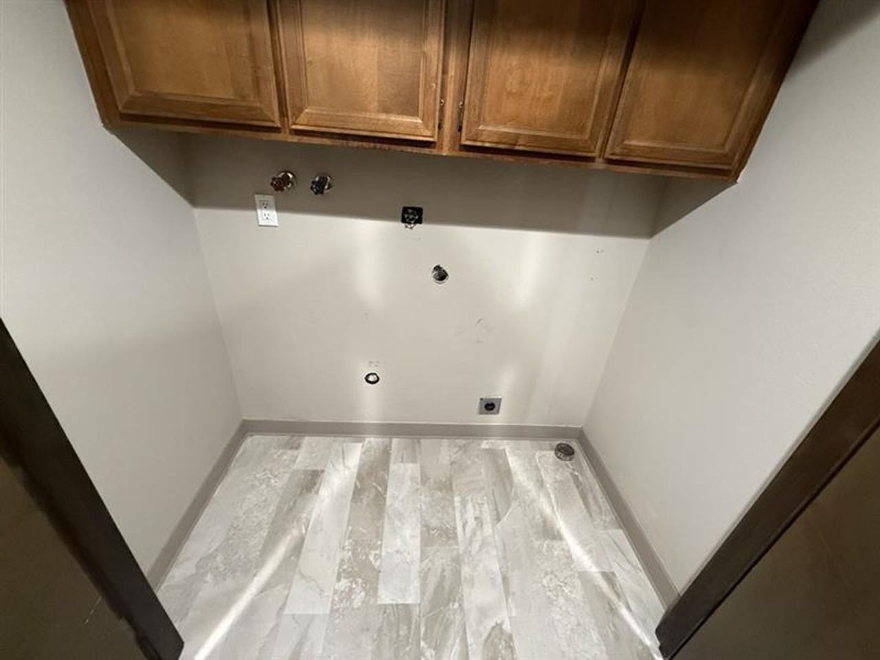 18807 Sw Butternut St - Photo 7 of 9