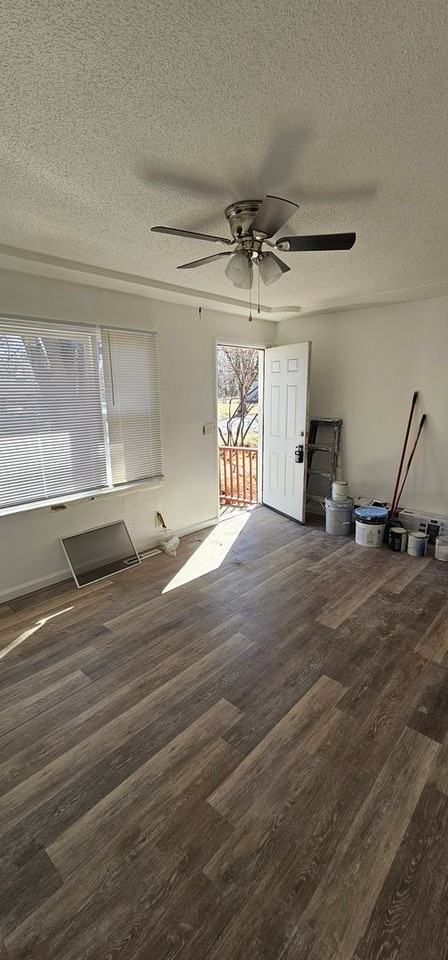 10716 Bennington Ave - Photo 4 of 25