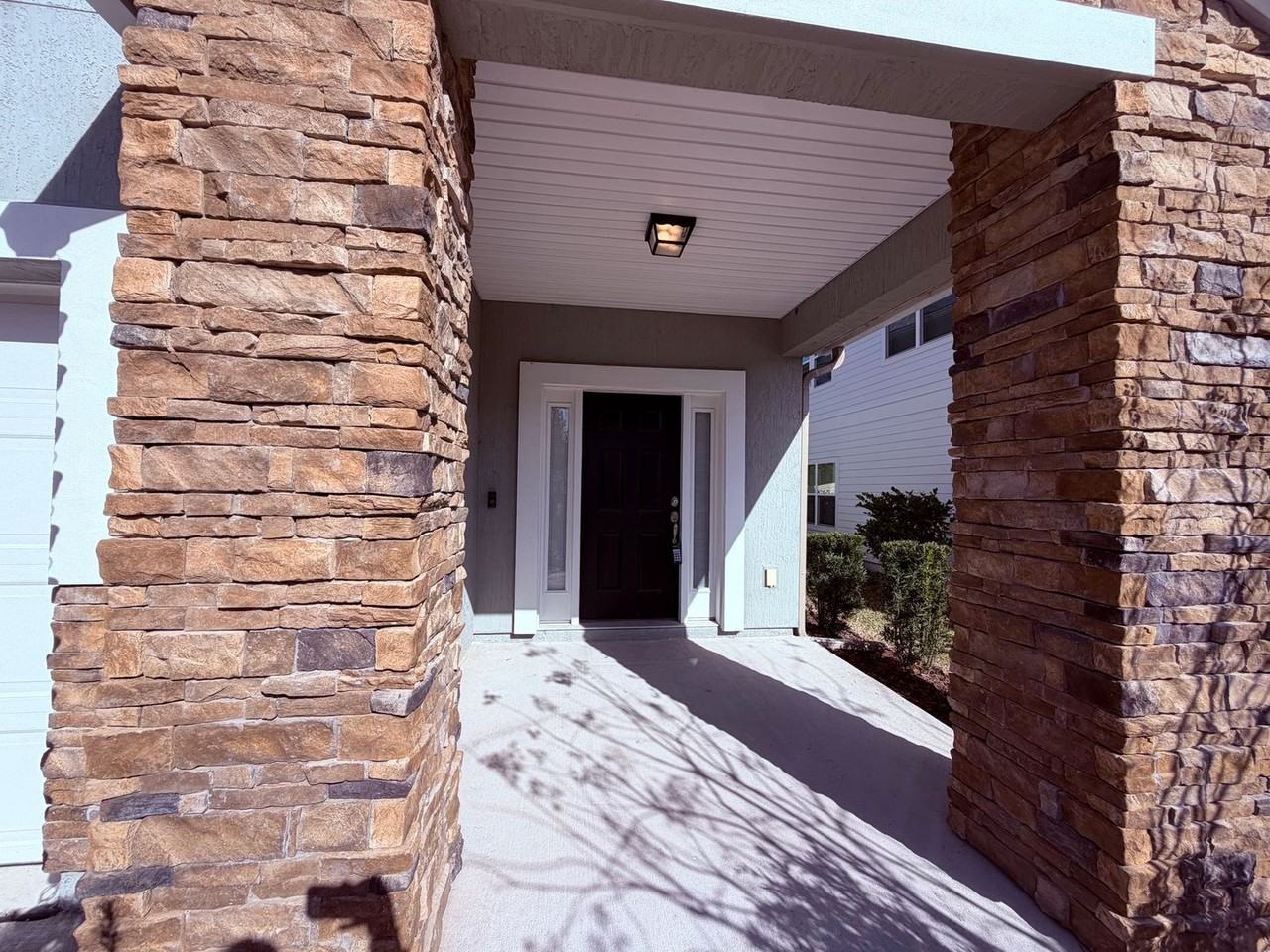 690 Windermere Way - Photo 2 of 26