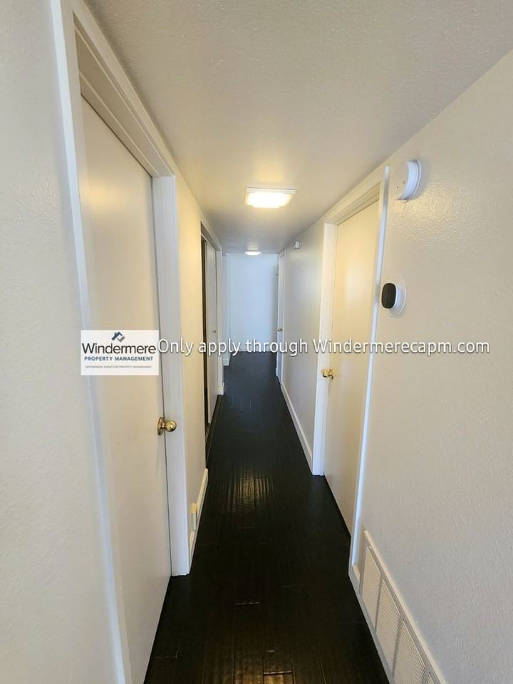 4737 Clothier Way - Photo 6 of 31