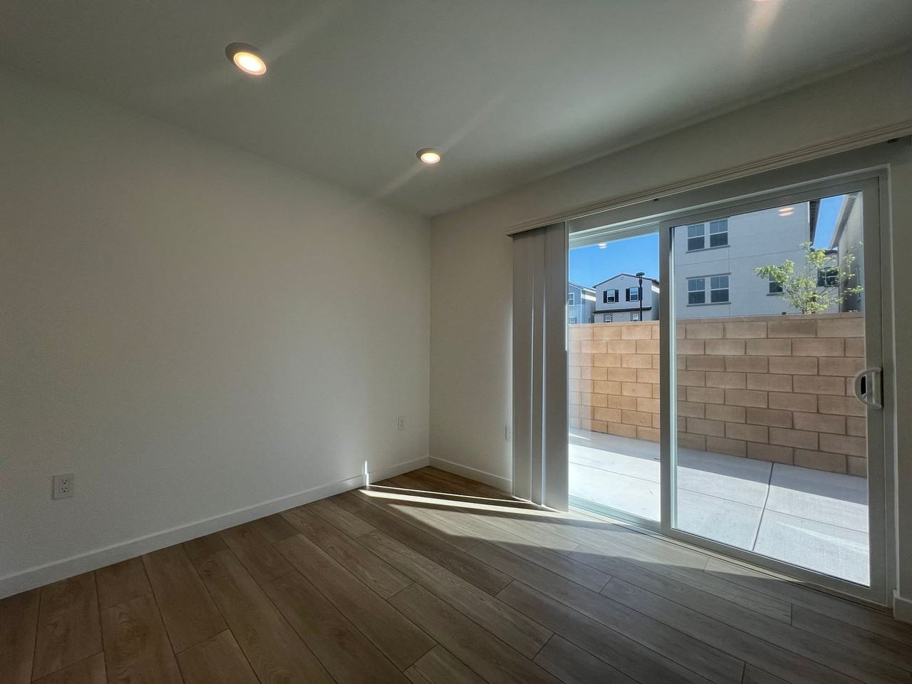 2536 Stage St - Photo 2 of 26