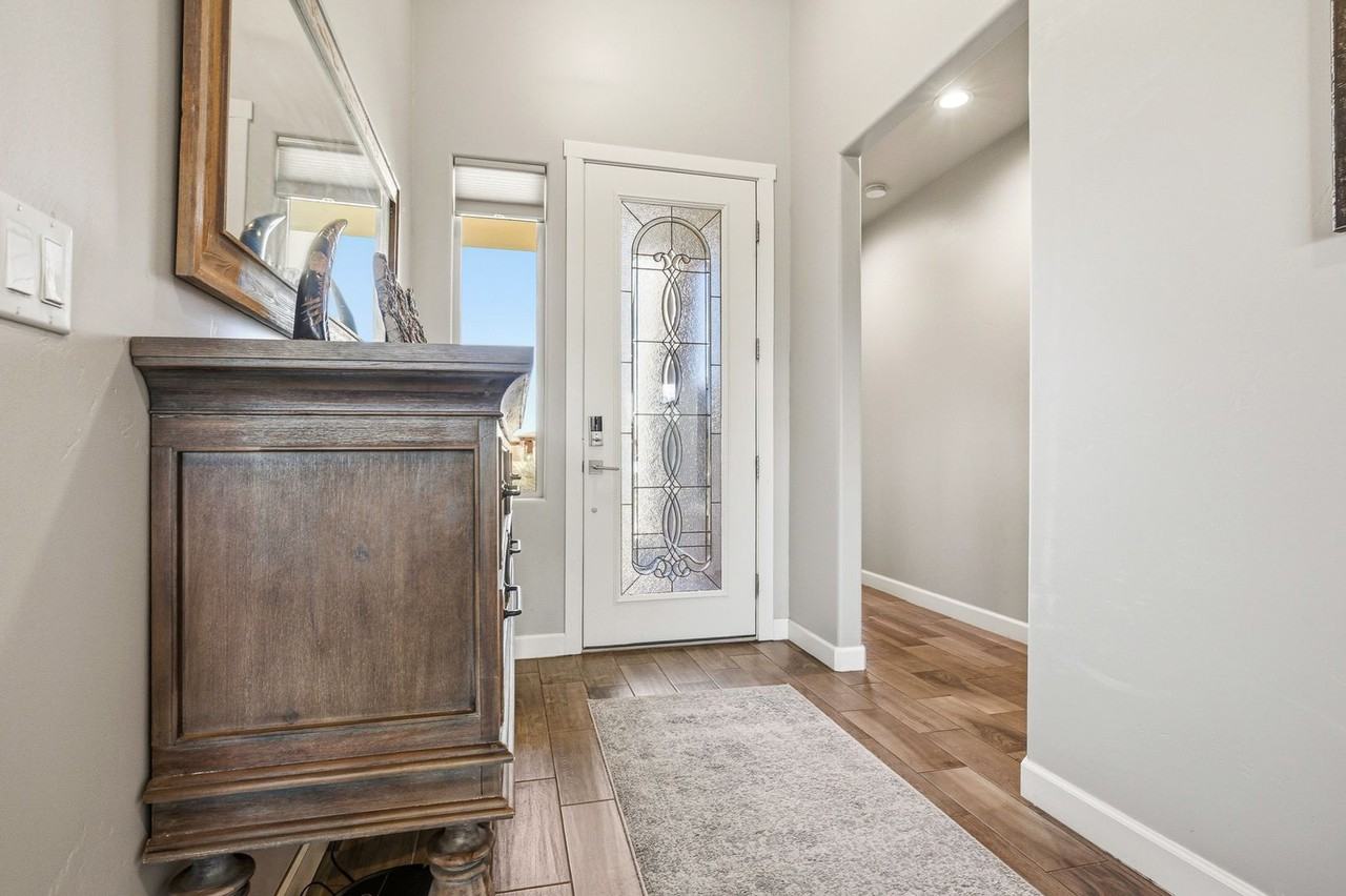 3458 Tesuque Dr - Photo 4 of 43