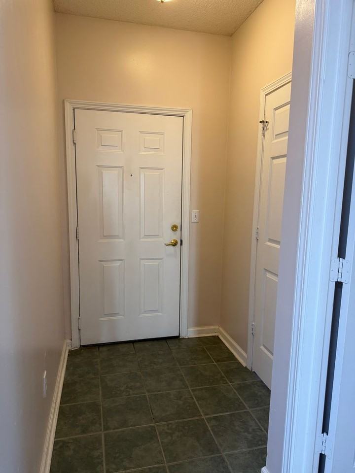 100 Kensington Blvd - Photo 3 of 18