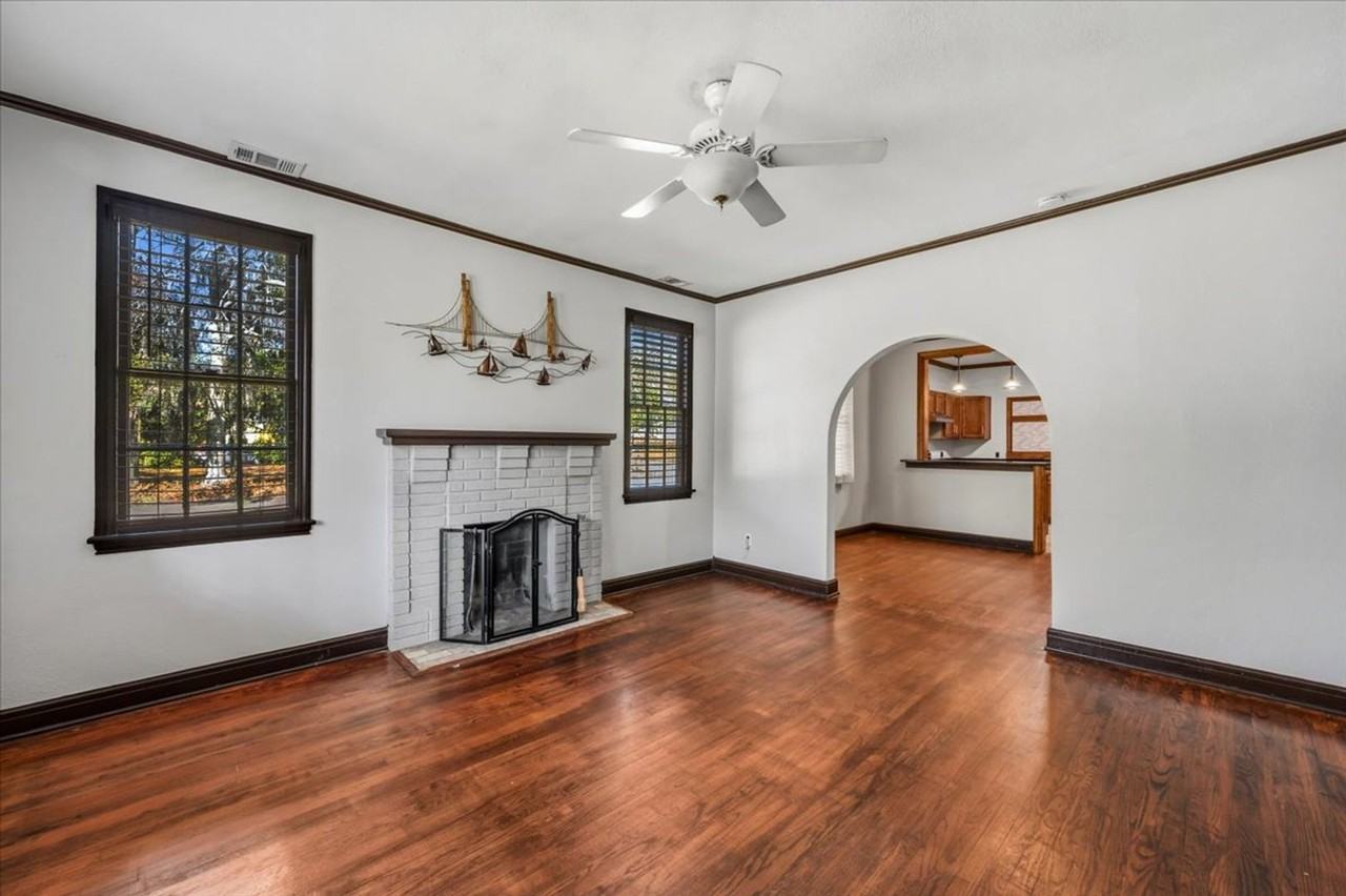 20 W 52nd St - Photo 2 of 27