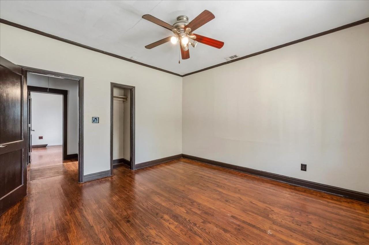 20 W 52nd St - Photo 3 of 27