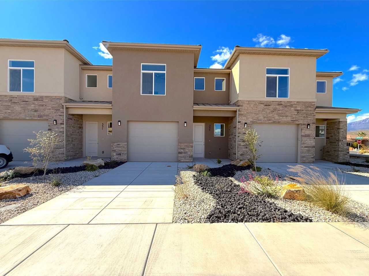 335 N 3210 W - Photo 2 of 26