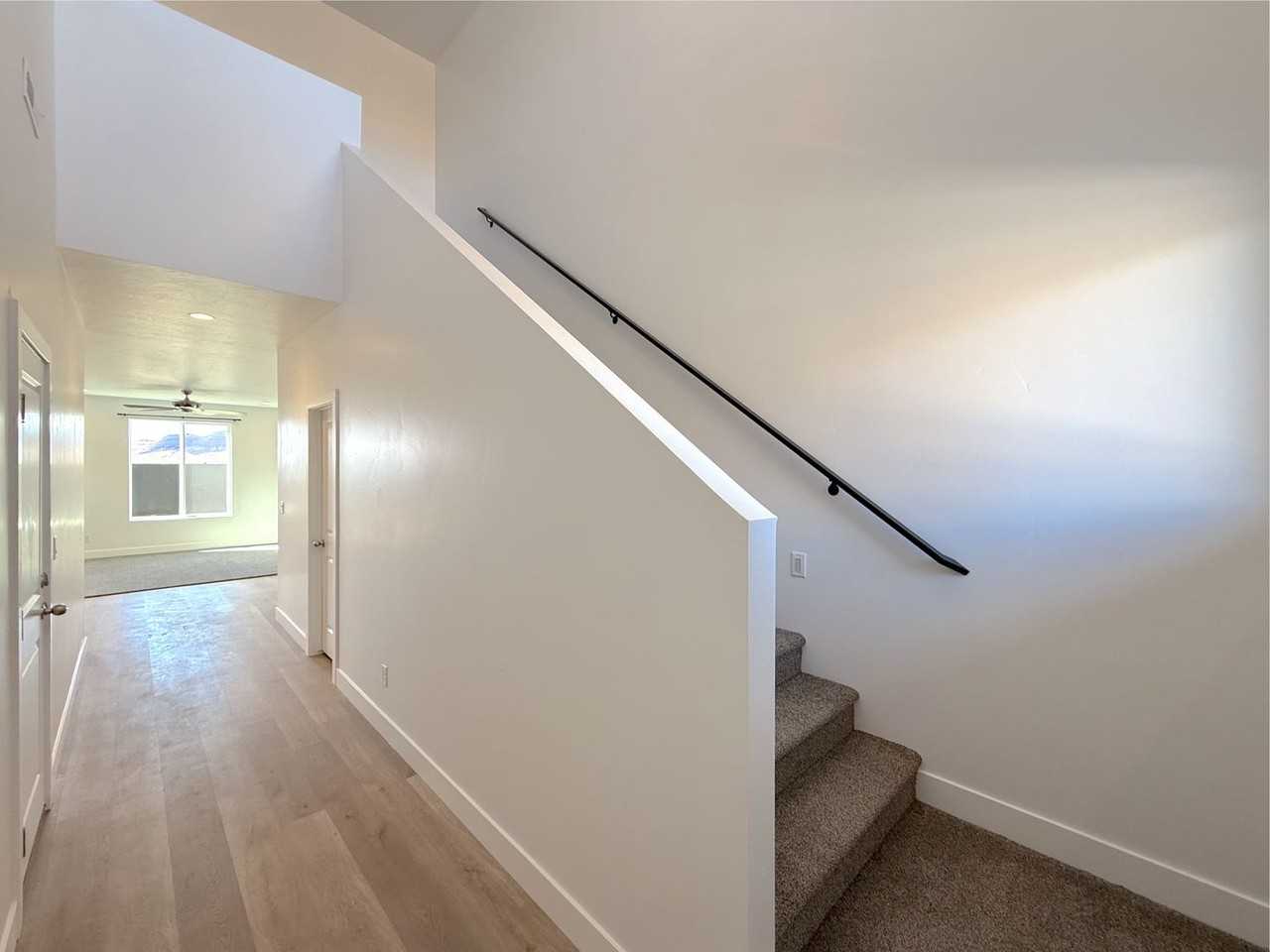 335 N 3210 W - Photo 3 of 26