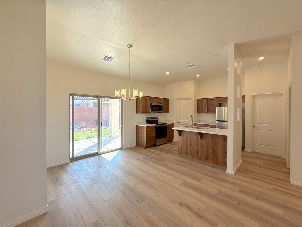 4759 W 3080 S - Photo 5 of 22