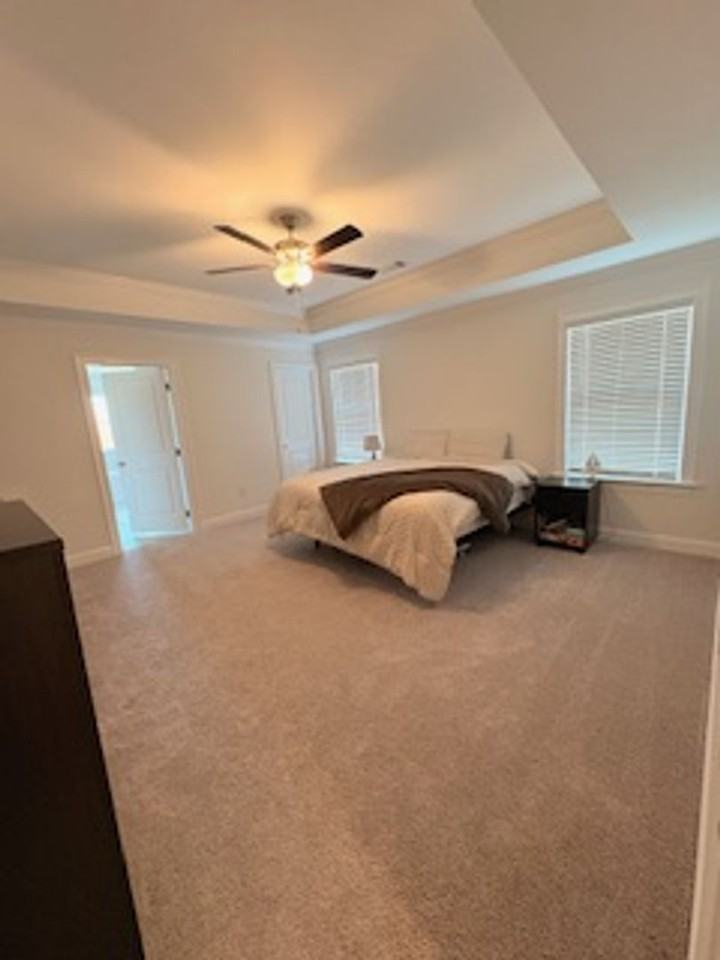 110 Hunters Hill Way - Photo 5 of 16