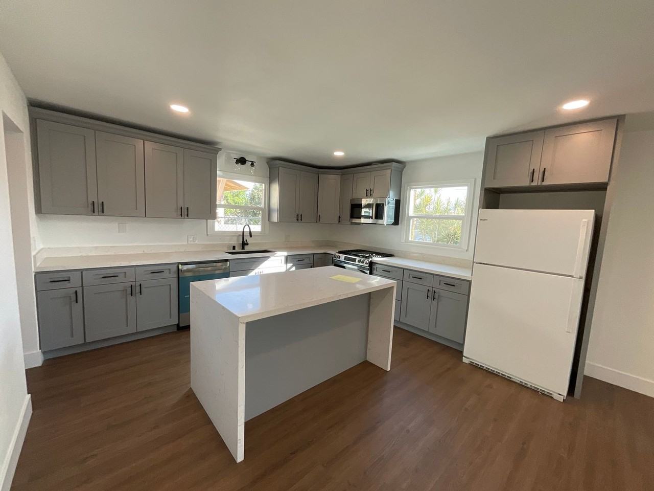 AvenidaDePioPico1017-1019 - Photo 6 of 50