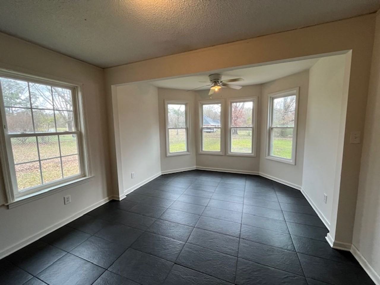 2960 Nolan Rd - Photo 7 of 16