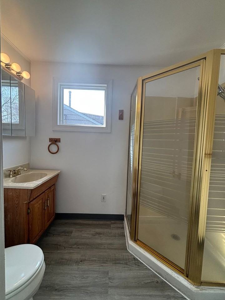 13436 Astor Ave - Photo 6 of 12