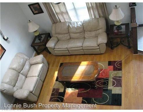 542 Stuart Cir - Photo 3 of 14