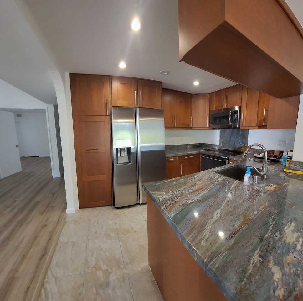 10360 Ridgewater Ln - Photo 5 of 13