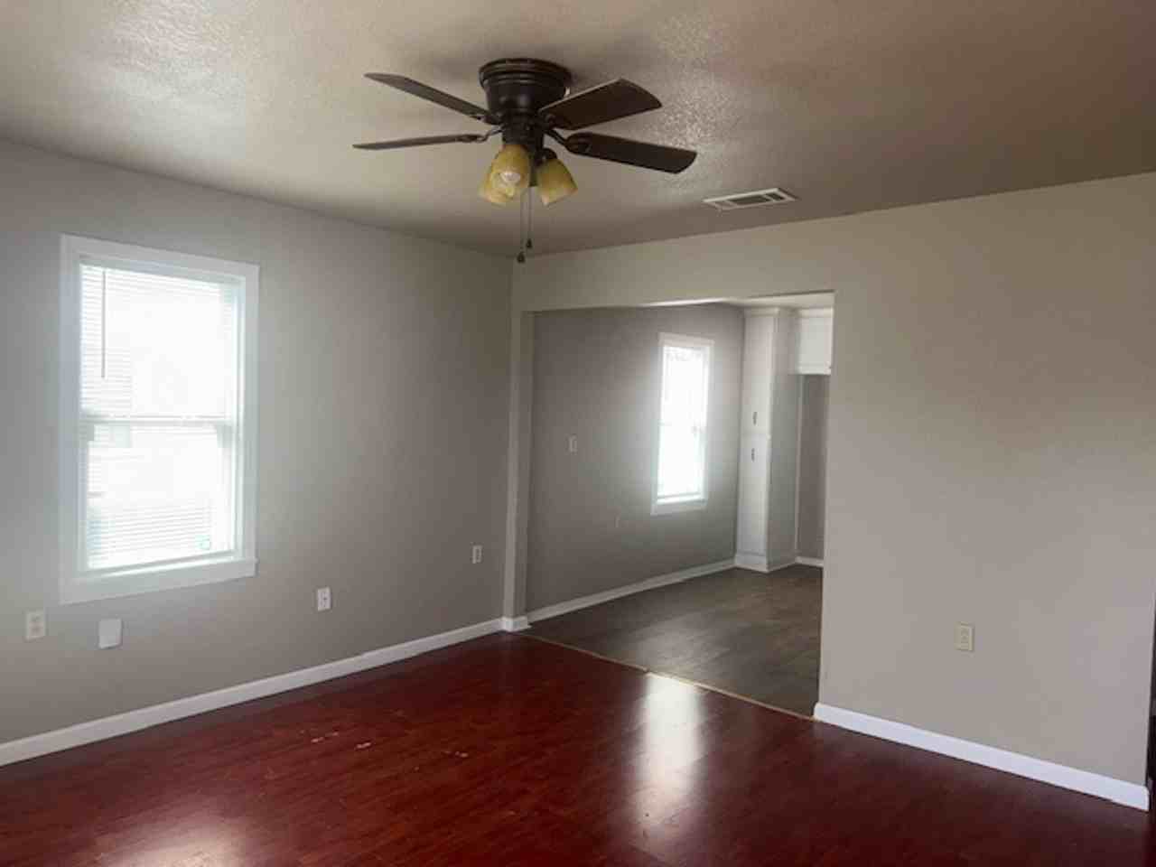 3709 Windsor Ave - Photo 2 of 8