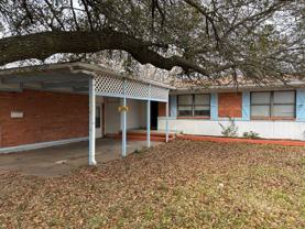 1707 W Washington St - Photo 1 of 1