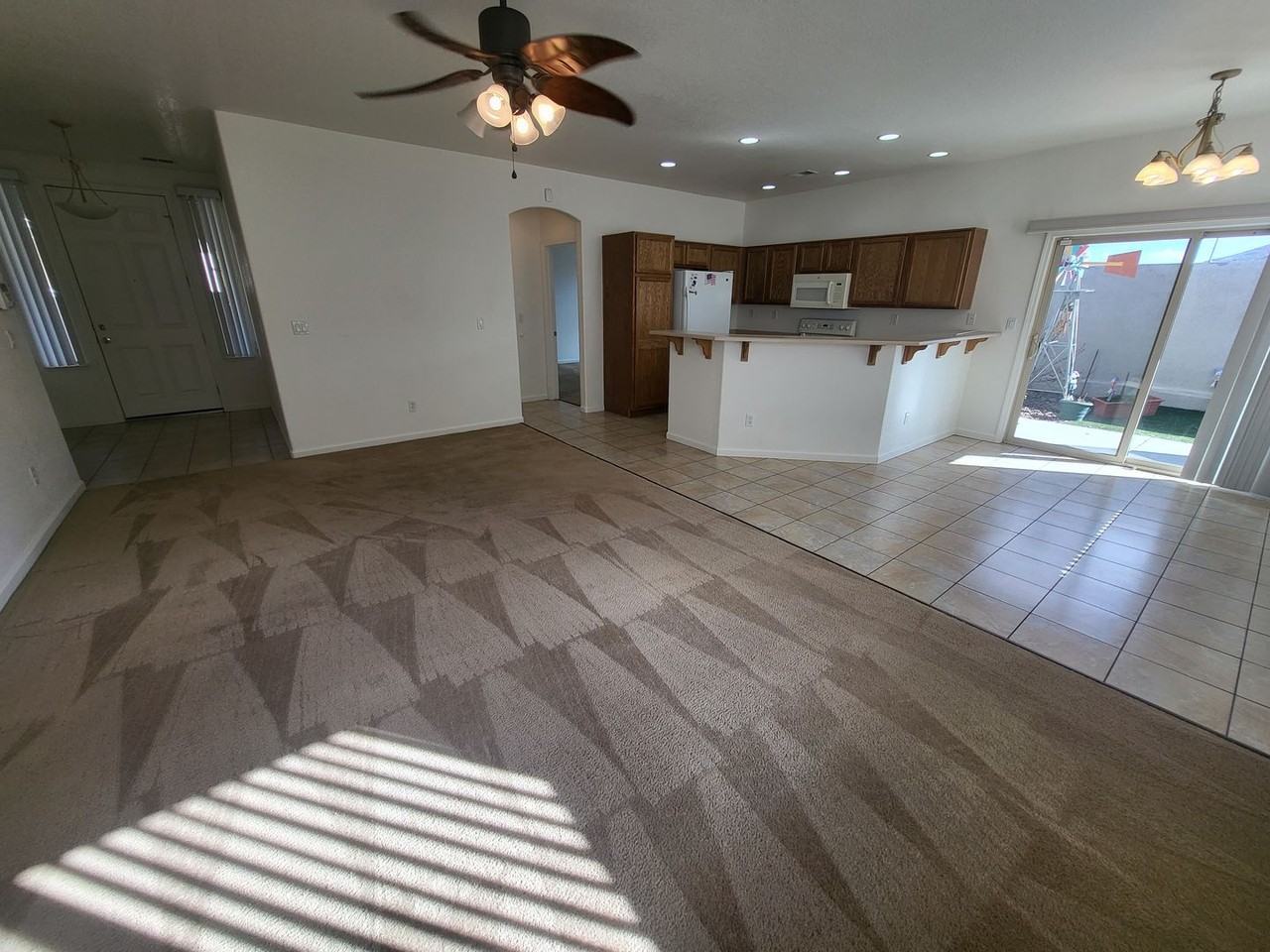 1903 Teal Dr - Photo 3 of 12