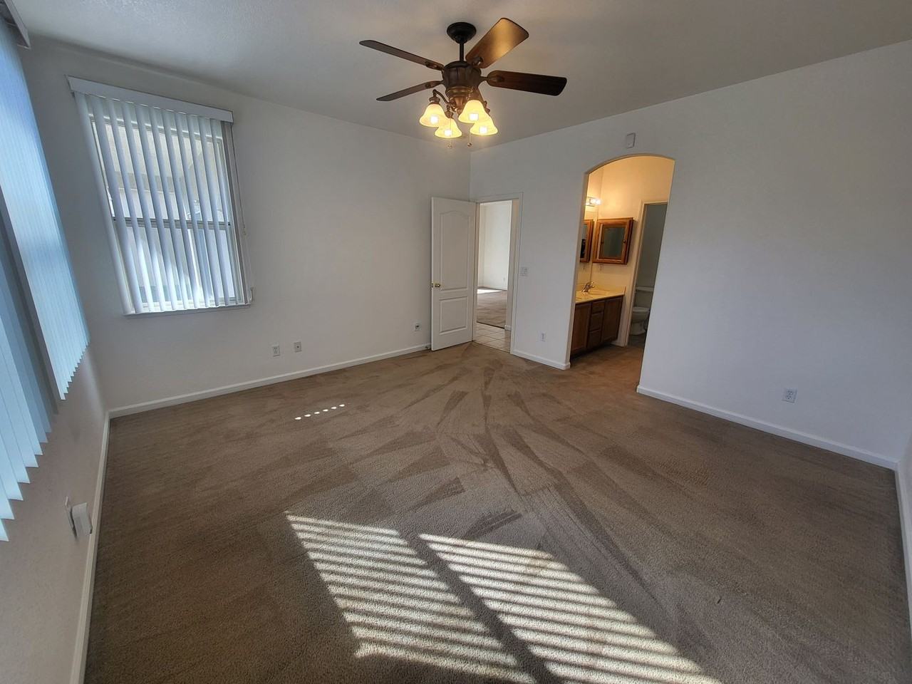 1903 Teal Dr - Photo 5 of 12