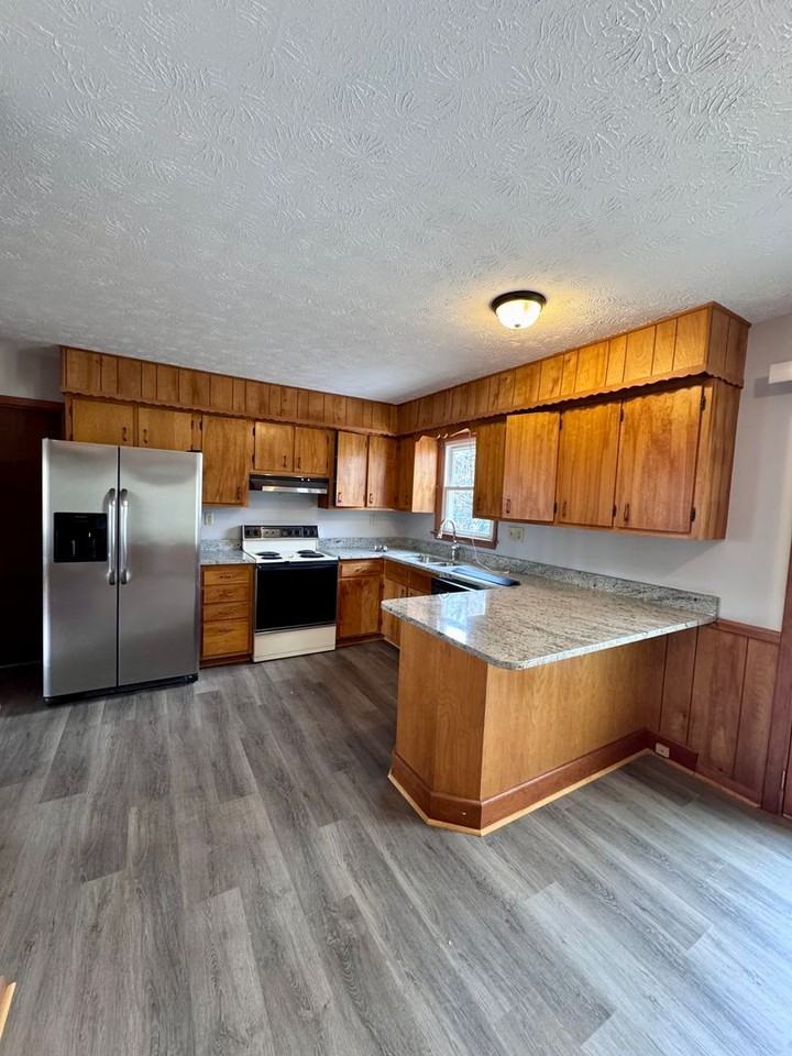 272 Bowman Rd - Photo 4 of 14