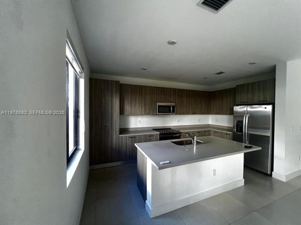 13644 13644 SW 157th Ct th 13644 - Photo 5 of 14