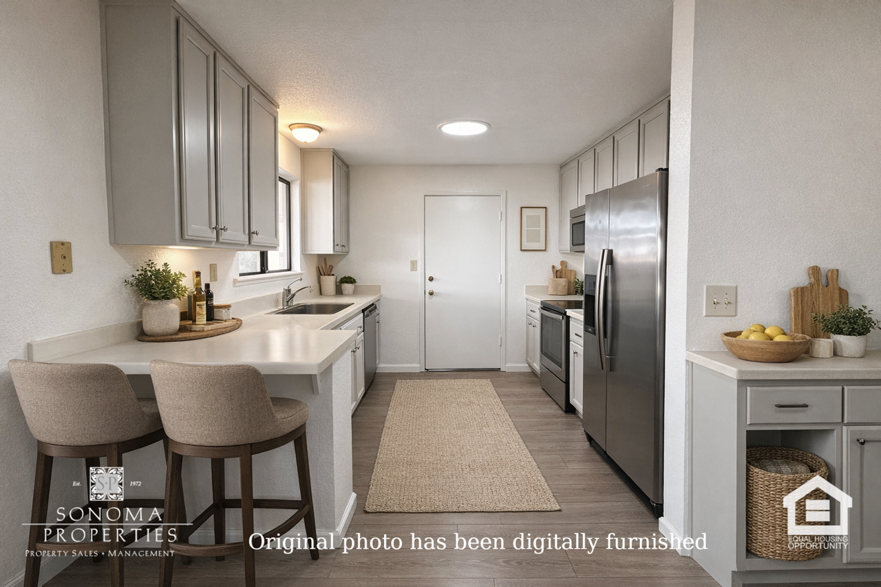 664 Spring Ln - Photo 5 of 24