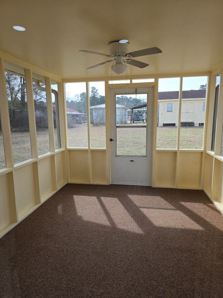 1587 Von Ohsen Dr - Photo 4 of 19