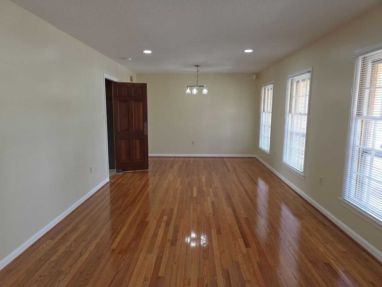 1587 Von Ohsen Dr - Photo 6 of 19