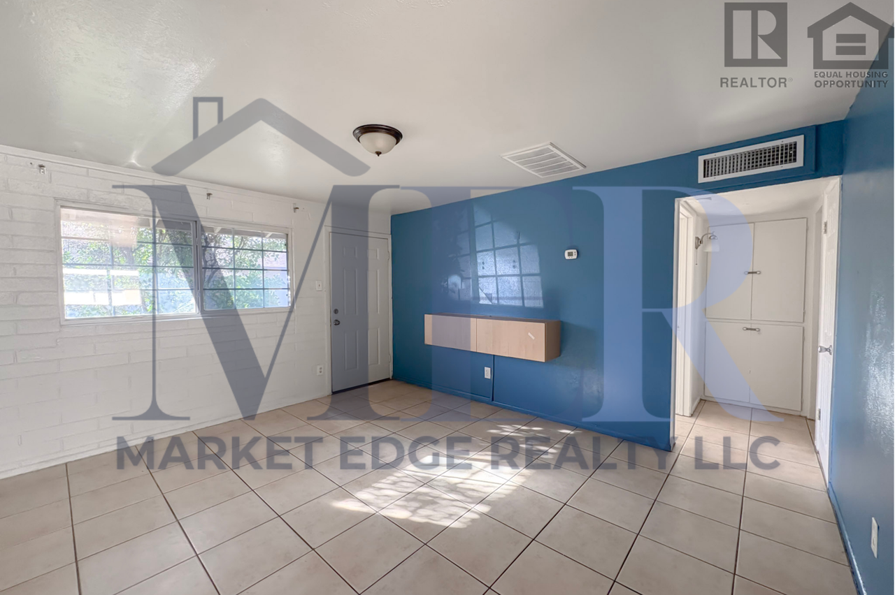 3114 E Hubbell St - Photo 4 of 20