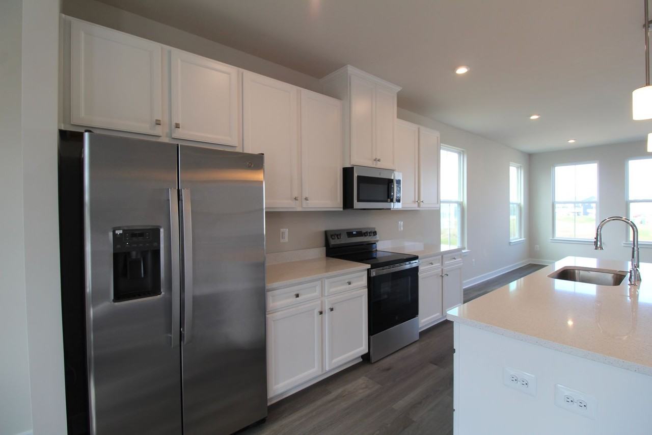 3663 Ponton Rd - Photo 7 of 23