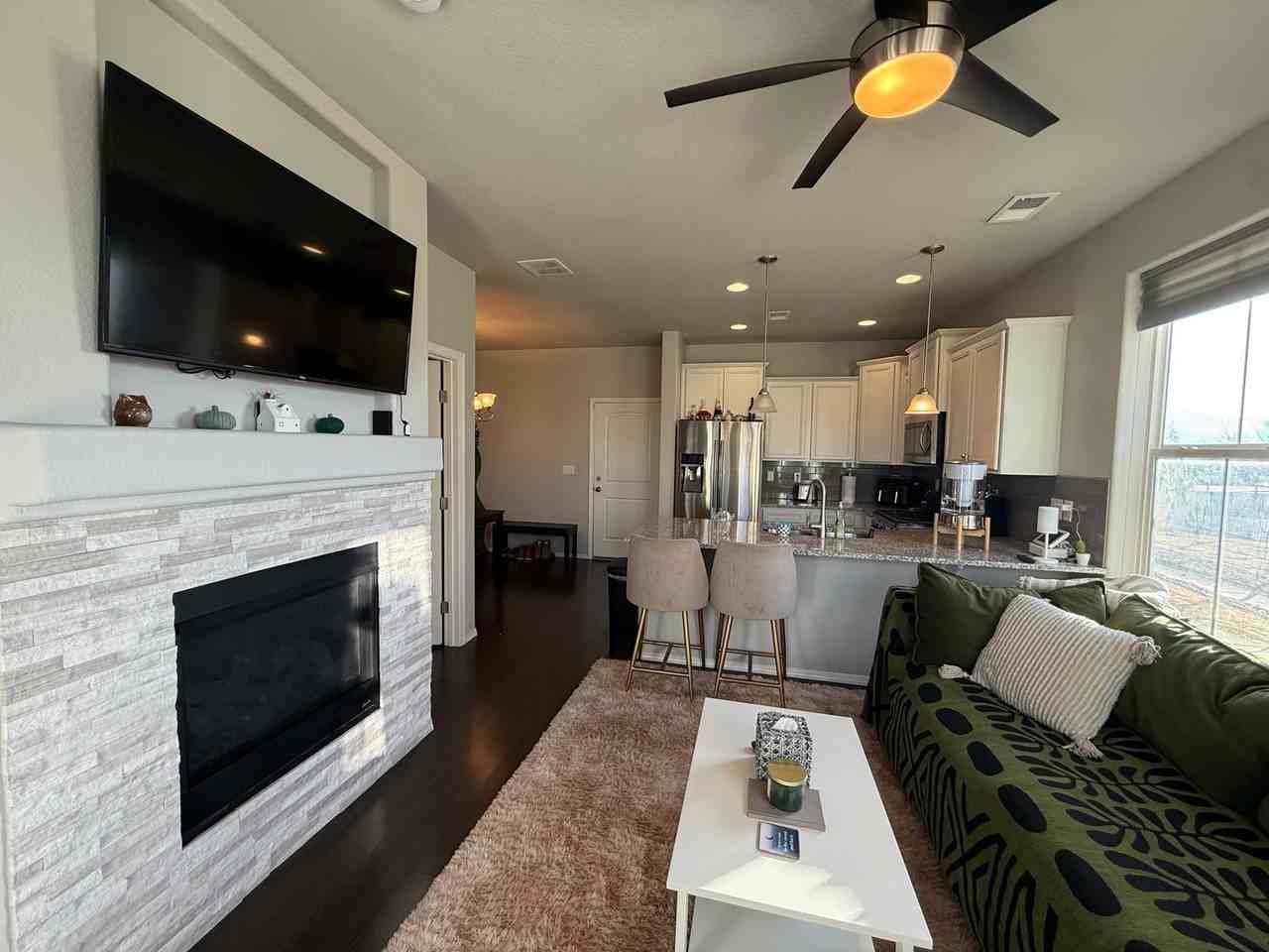 5228 Prominence Pt - Photo 5 of 18