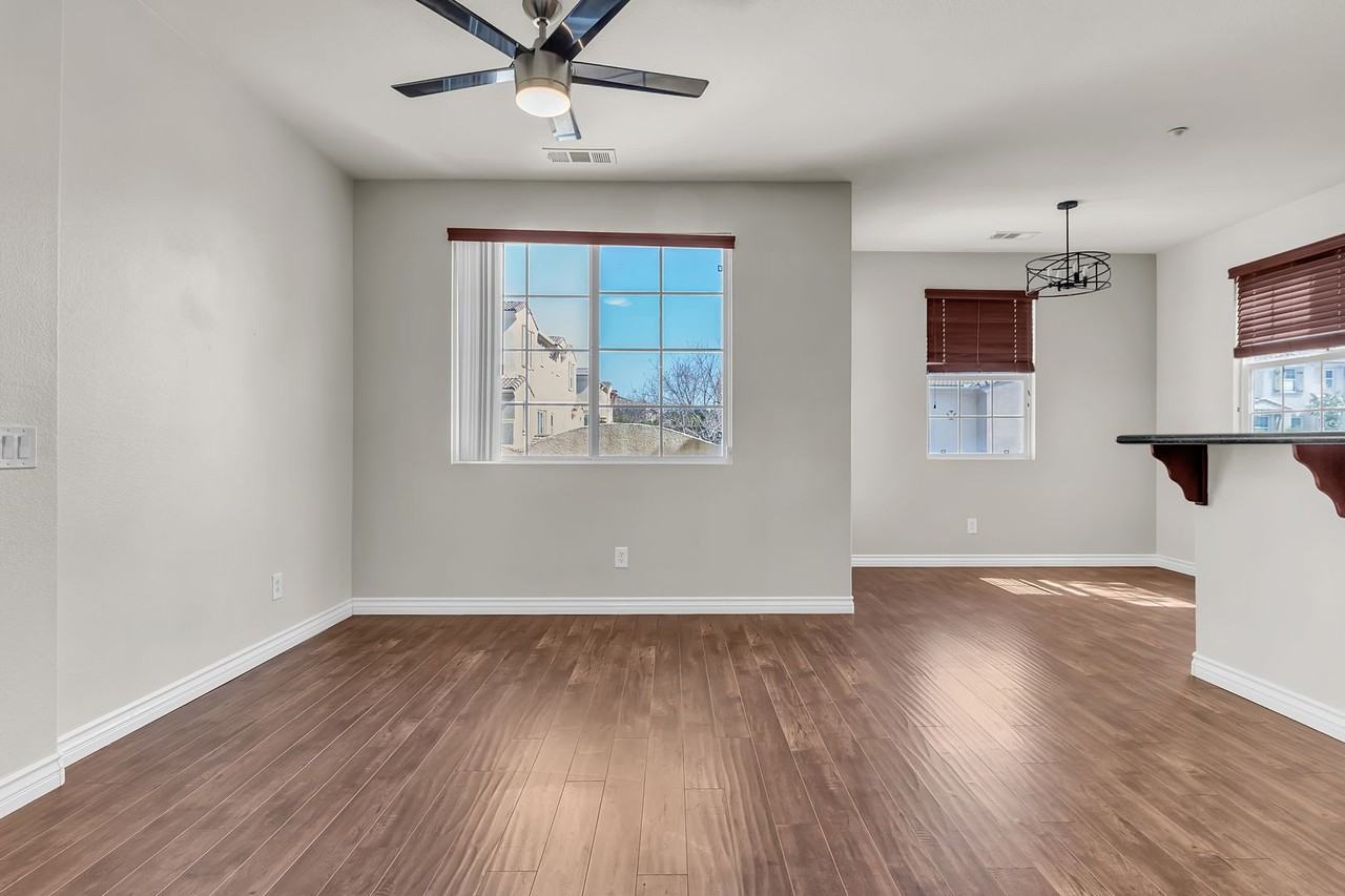 31163 Lavender Ct - Photo 6 of 21