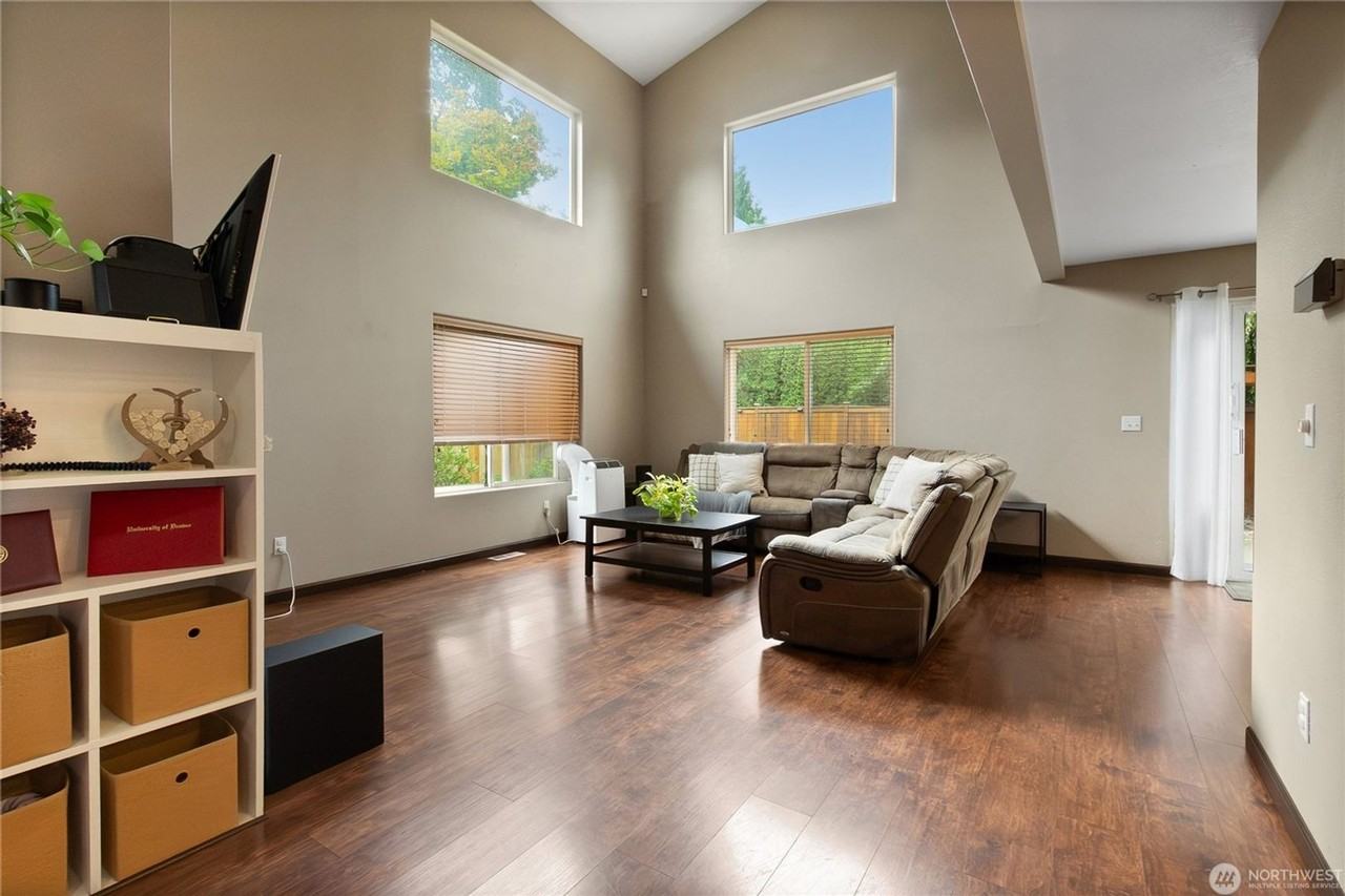 5605 Koala St Se - Photo 3 of 19