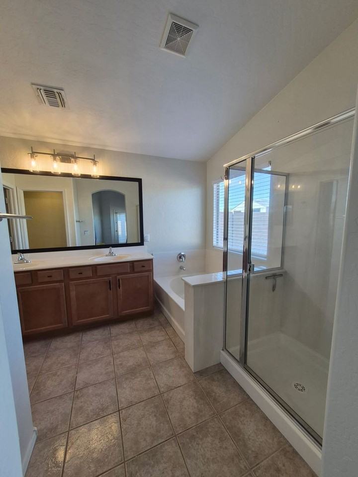 32830 N Cat Hills Ave - Photo 6 of 27